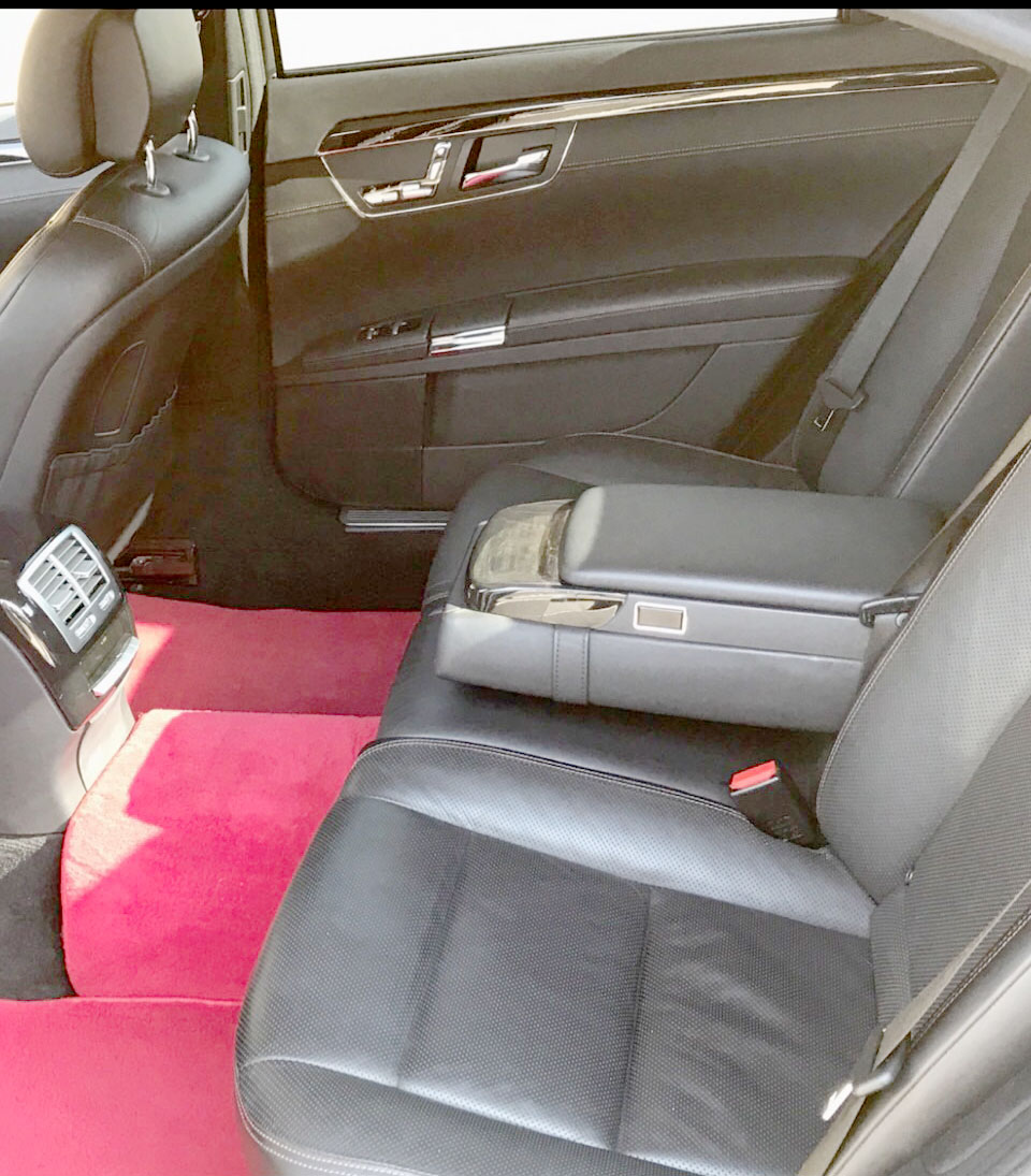 ベンツタクシー 車内